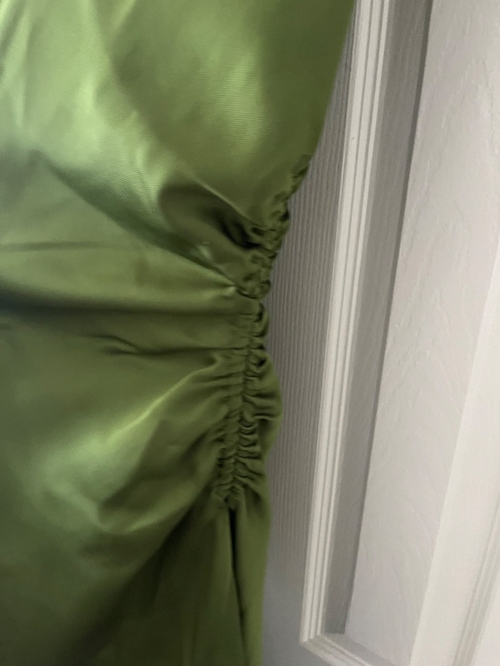 Banana Republic Midi Dress - Green Satin - Size 8 - NWOT - Picture 4 of 6